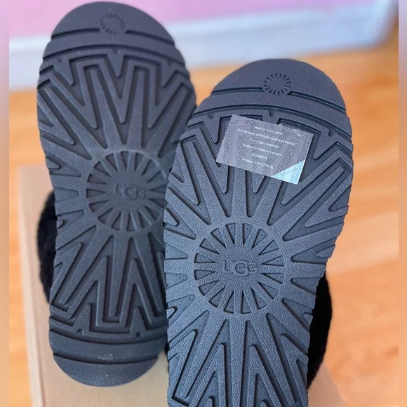 Black Suede Fur-Lined Ugg Slippers - Picture 3 of 7